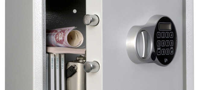 Как выбрать сейф для гостиницы?