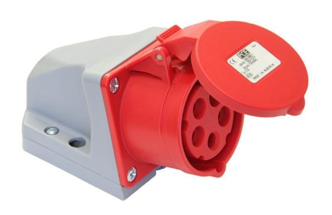 пятиконтактная трехфазная розетка