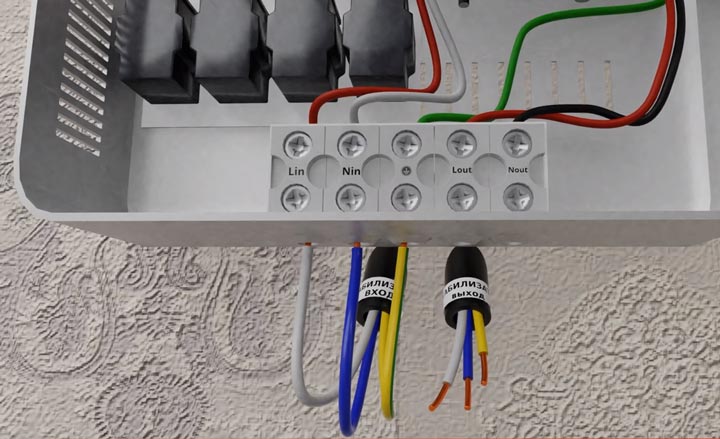 подключение кабеля вводного питания на стабилизатор напряжения