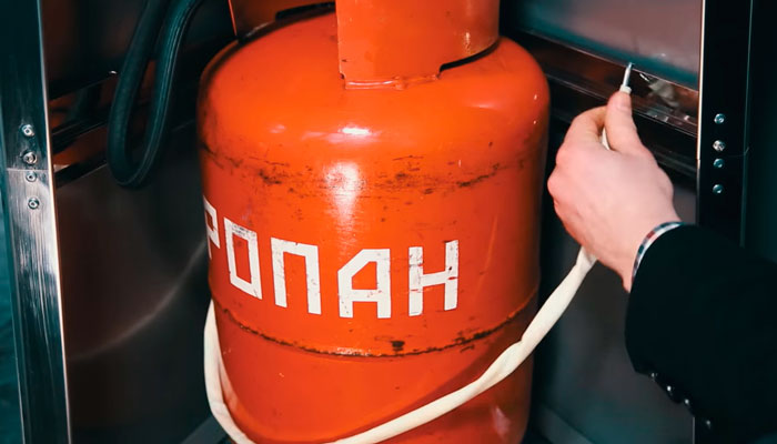 страховочный трос для газового баллона