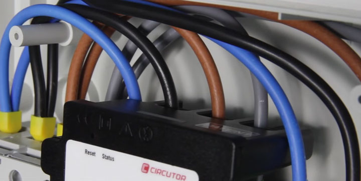 подключение проводов через анализатор количества электроэнергии Wibeee