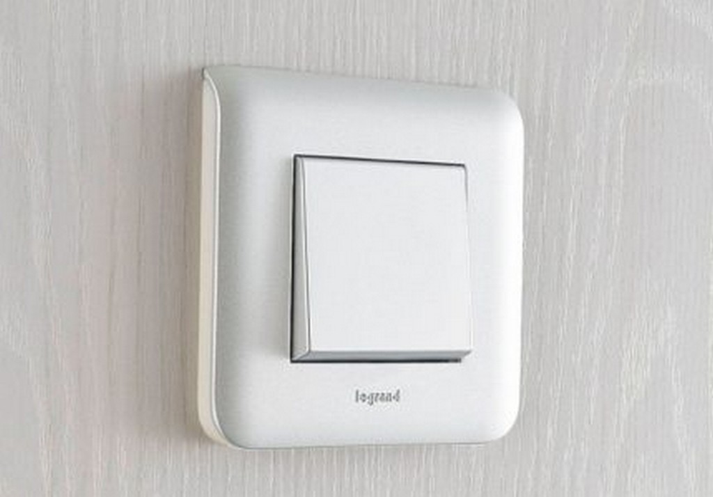 Фирма Legrand