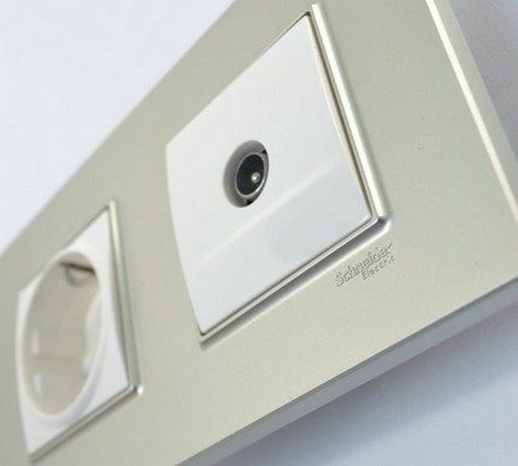 Фирма Schneider Electric